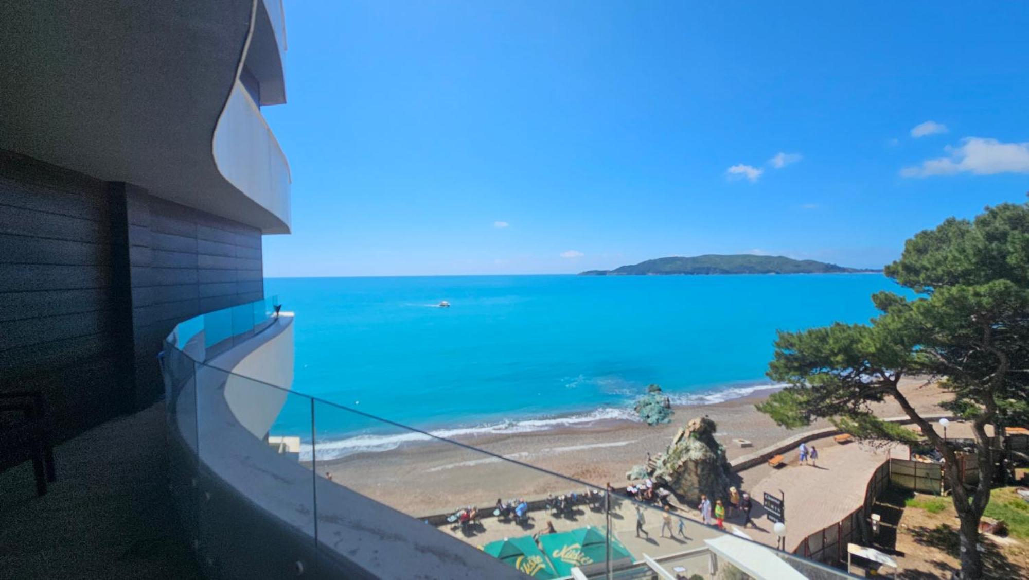 Maresia Boutique Suites Budva Bagian luar foto