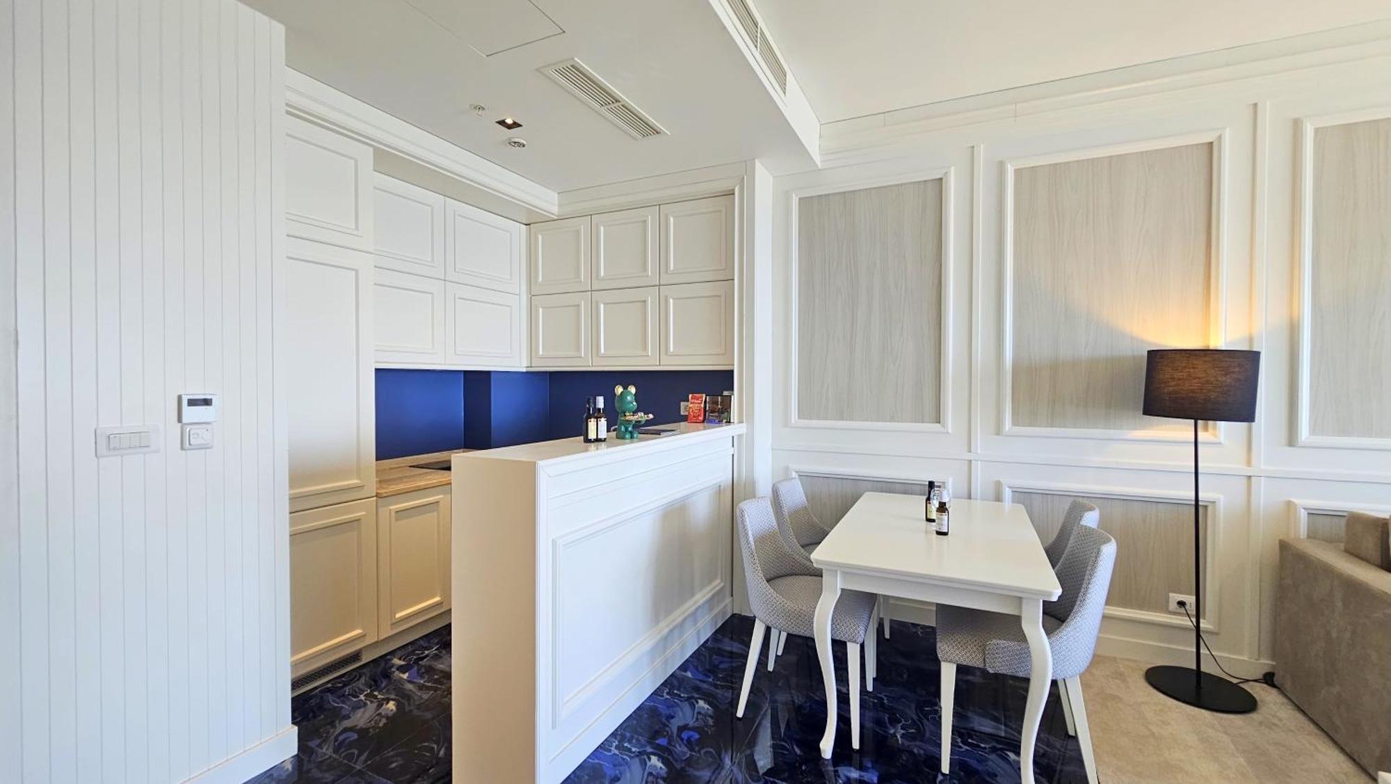 Maresia Boutique Suites Budva Bagian luar foto