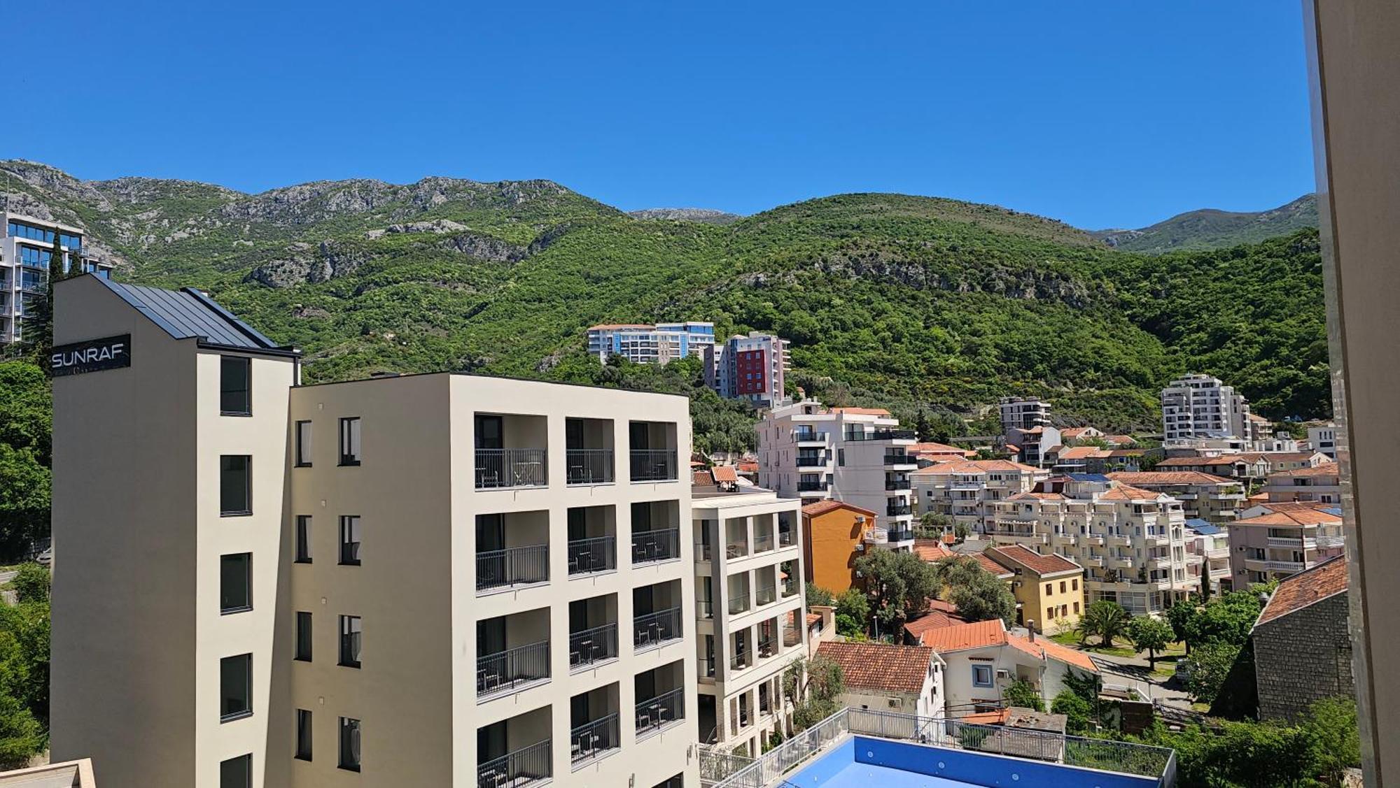 Maresia Boutique Suites Budva Bagian luar foto