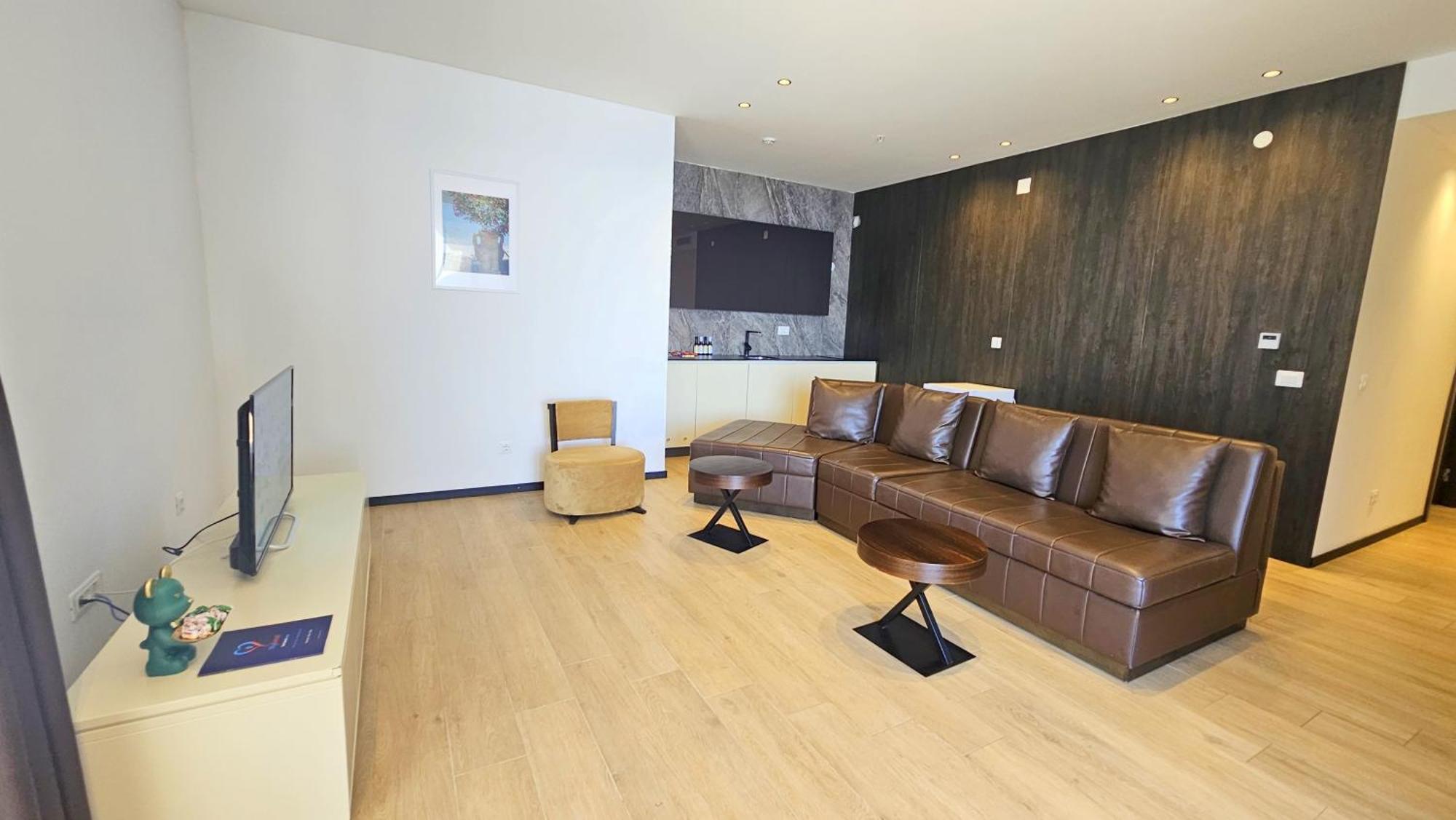 Maresia Boutique Suites Budva Bagian luar foto