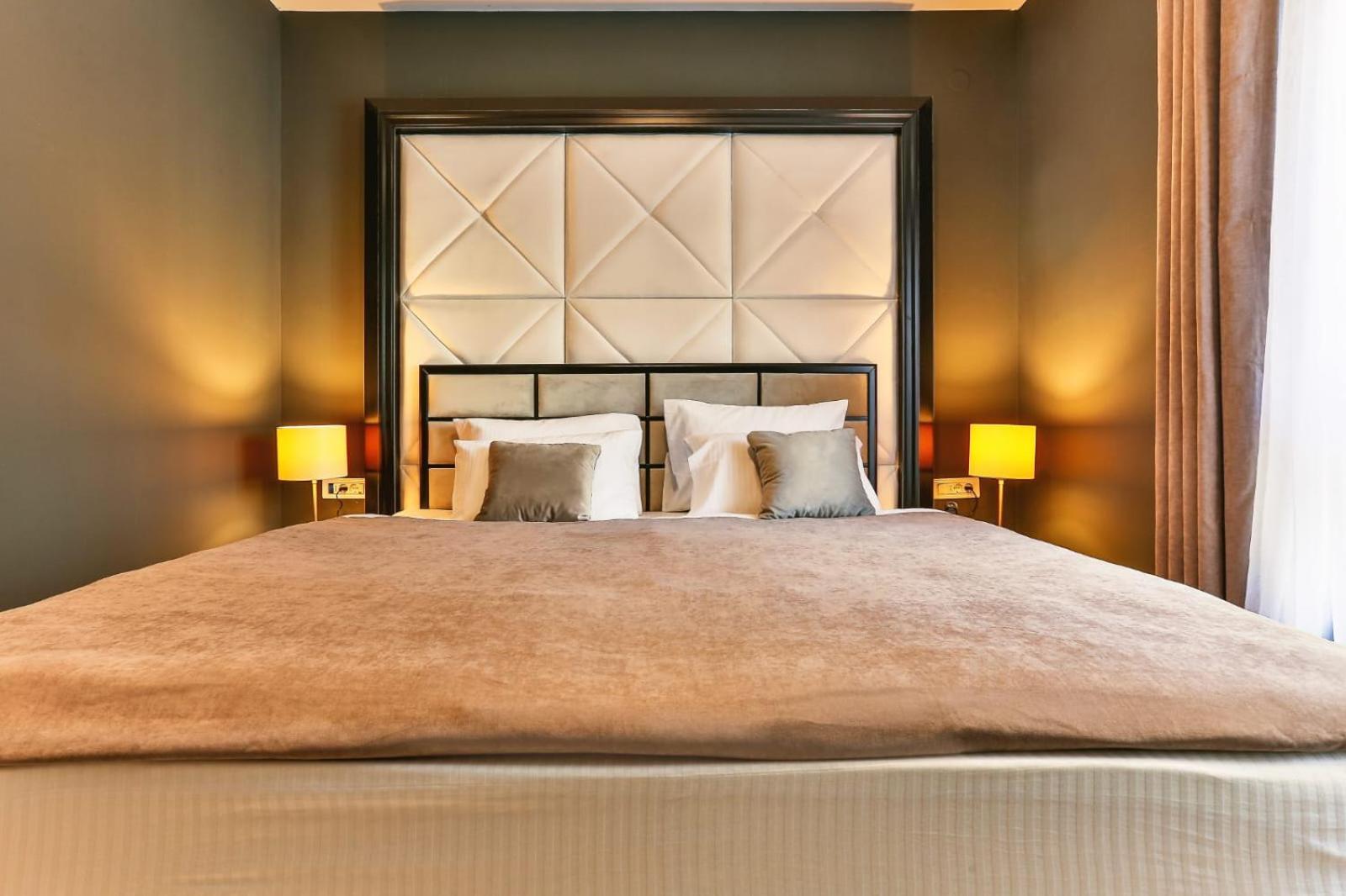 Maresia Boutique Suites Budva Bagian luar foto