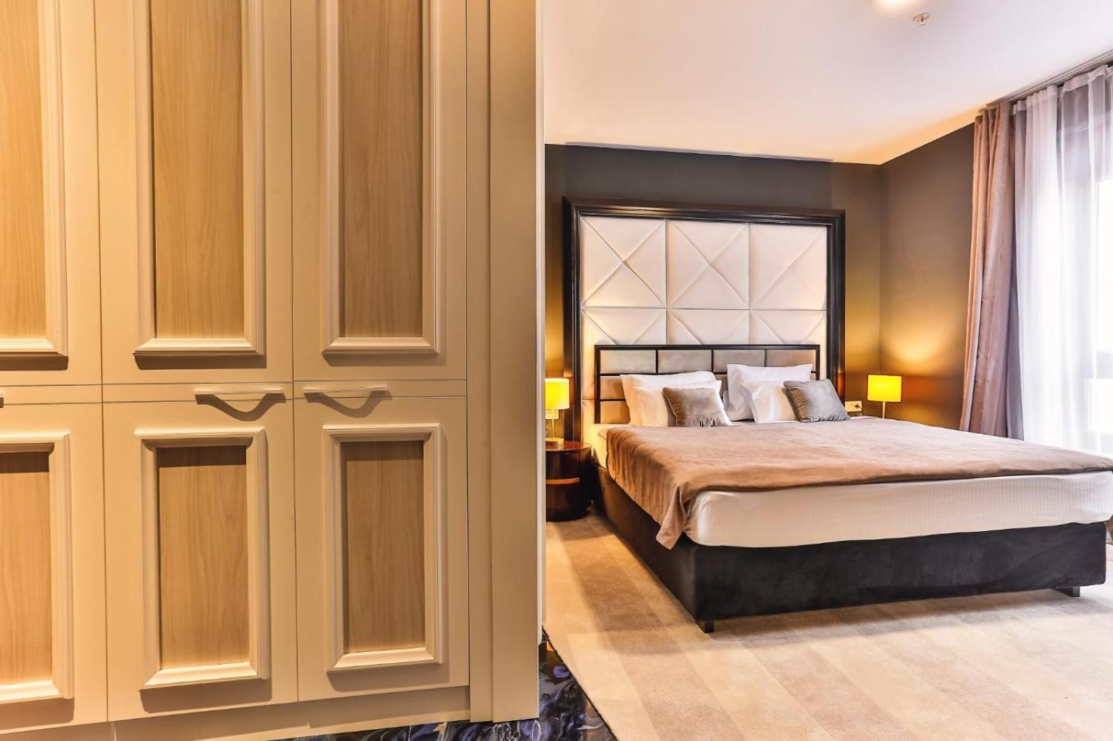 Maresia Boutique Suites Budva Bagian luar foto