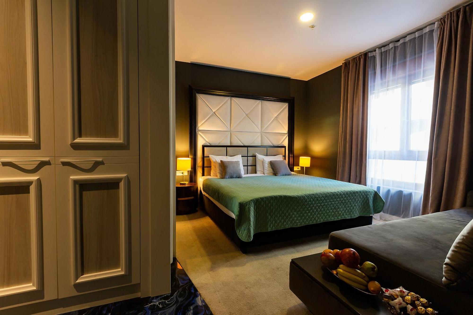 Maresia Boutique Suites Budva Bagian luar foto