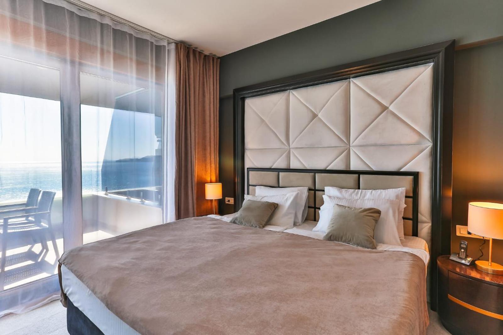 Maresia Boutique Suites Budva Bagian luar foto
