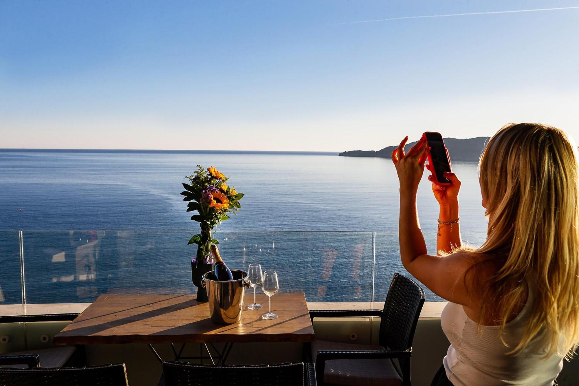 Maresia Boutique Suites Budva Bagian luar foto
