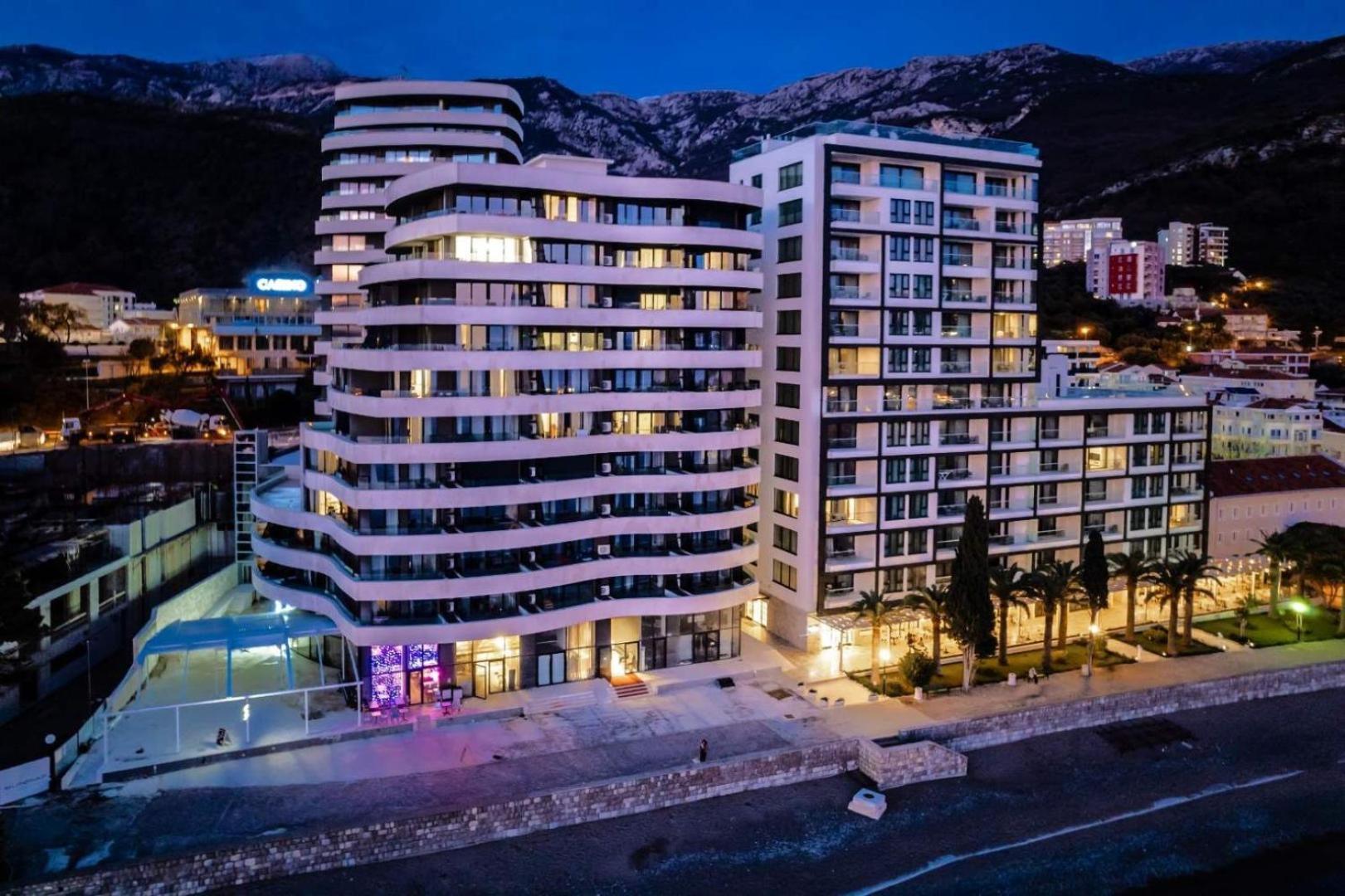 Maresia Boutique Suites Budva Bagian luar foto
